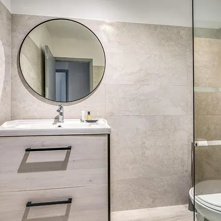 Antoinette - Welkeys Apartment Antibes